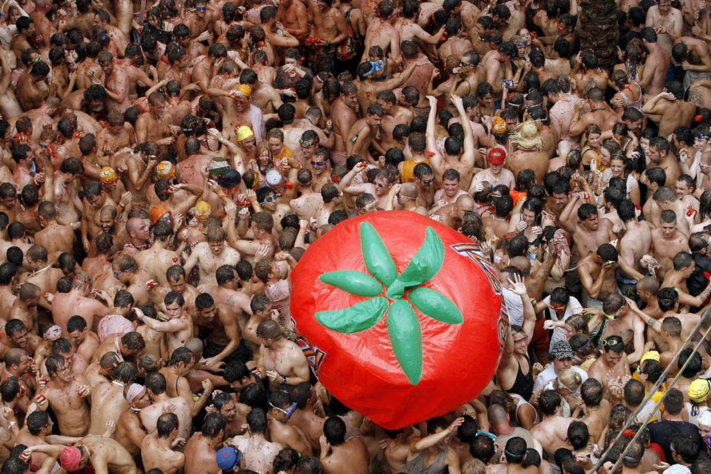 Attending La Tomatina festival is an unforgettable experience, but it’s important to know what you’re getting into. The festival is not for the faint-hearted. You’ll be elbow-deep in tomato juic